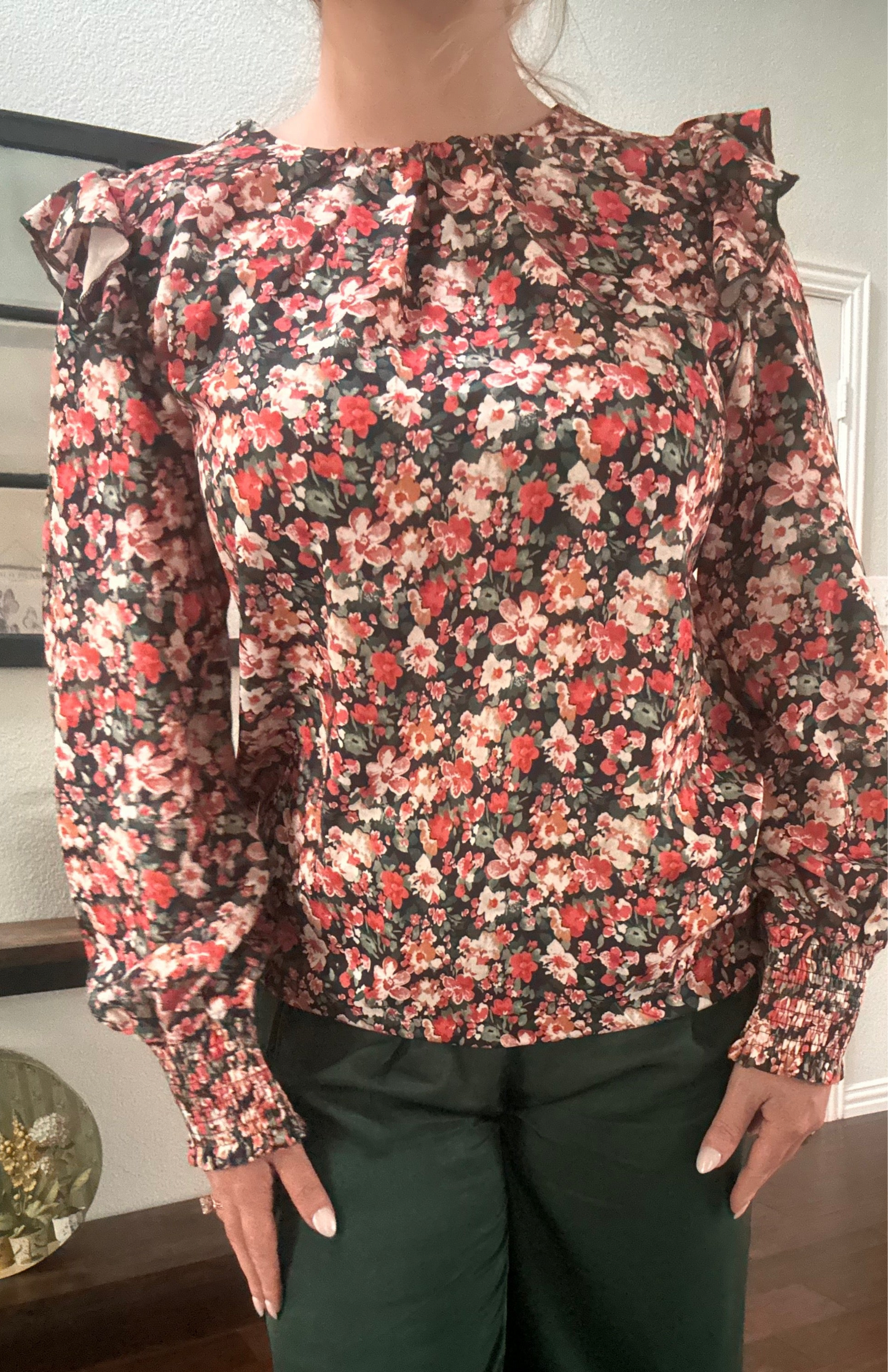 Danni Floral Round Neck Lantern Sleeve Blouse