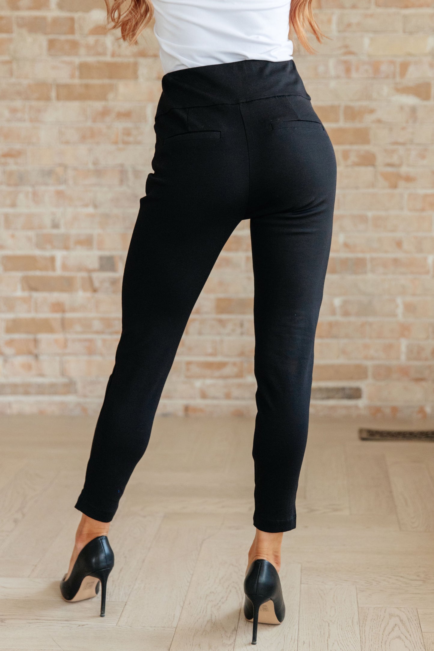 Magic Ankle Crop Skinny 26" Dear Scarlett Pants